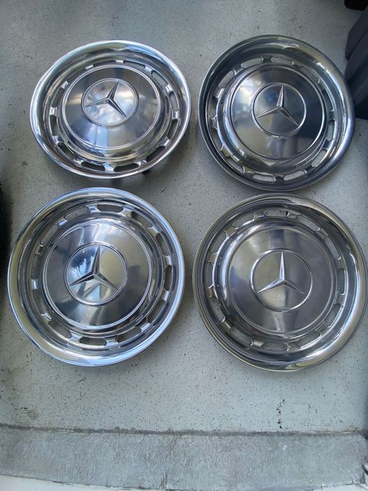 Kołpaki Mercedes chromowane bardzo dobry stan.