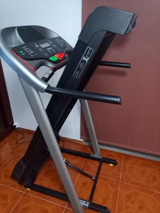 Passadeira para caminhada vários programas de treino.