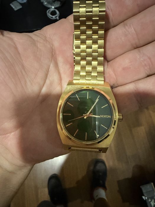 Relogio Nixon Dourado