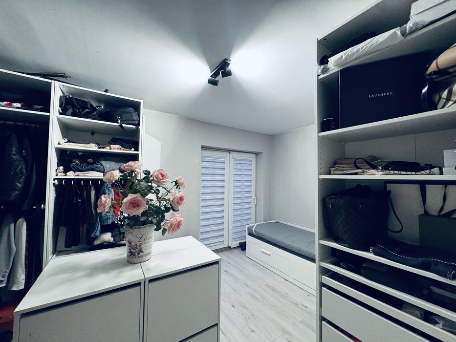 3 pok SEGMENT z ogrodem, miejscem postoj Józefosław - basen, silownia