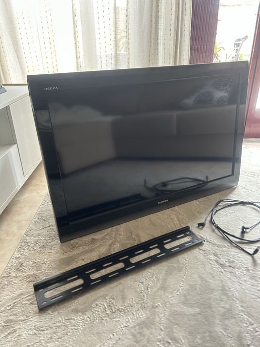 TV LCD Regza Toshiba