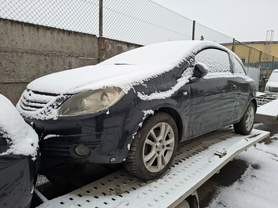Opel corsa d w calosci na części