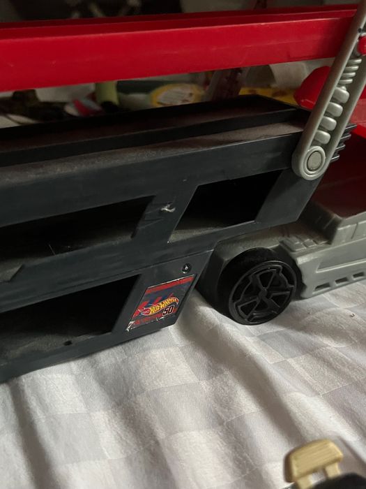 Продам машинки hotwels хотвилс