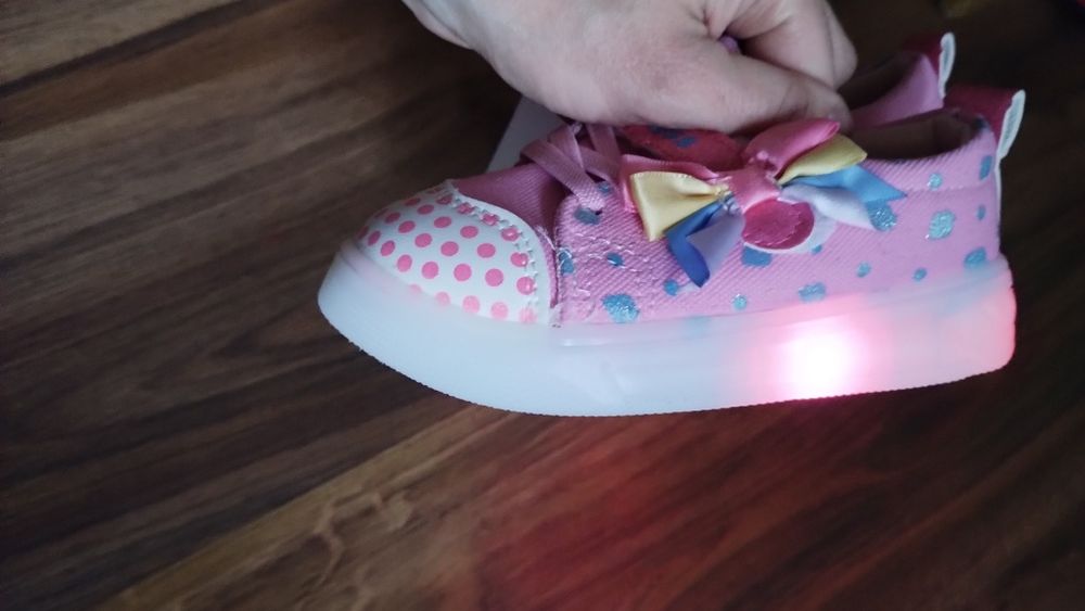 Trampki LED dla dziewczynki wiosenne