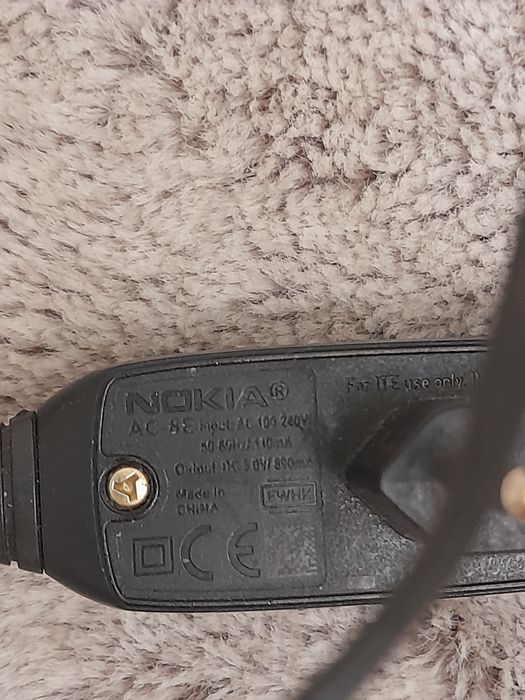 Мобільний телефон кнопочний NOKIA модель 1280 робочий вживаний.