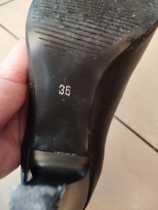 Szpilki czarne rozmiar 35