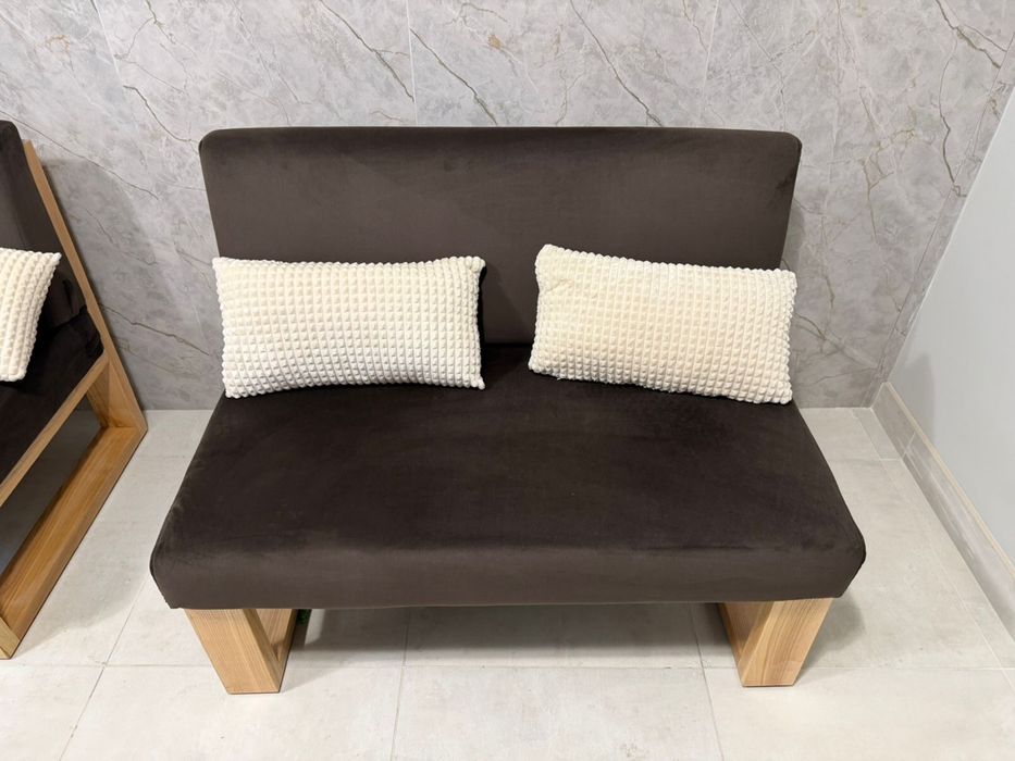 Дивани для кафе, офісу, зони очікування