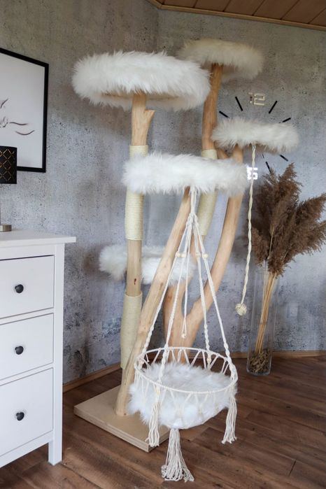 Vendo Cat tree novo