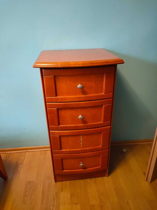 Sprzedam witrynę w kolorze calvados