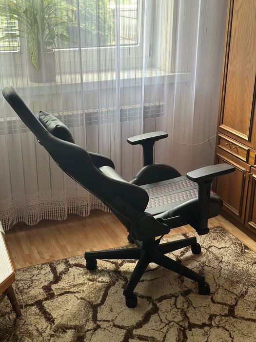 Fotel gamingowy - stan jak nowy