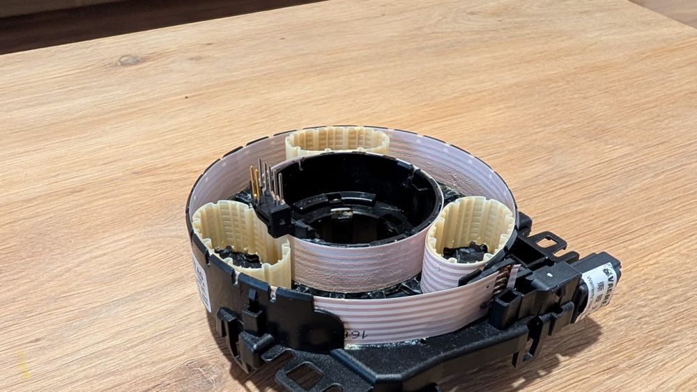 Taśma do kierownicy grupa VAG 5Q0.953.569.A - zregenerowana