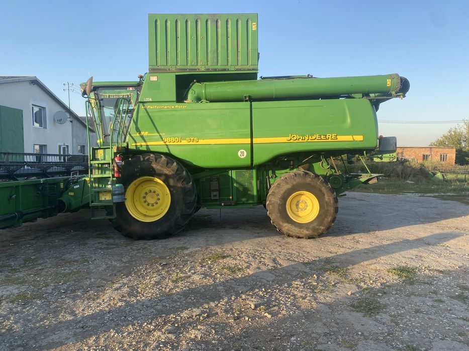 Продам комбайн. Джон дір 9880