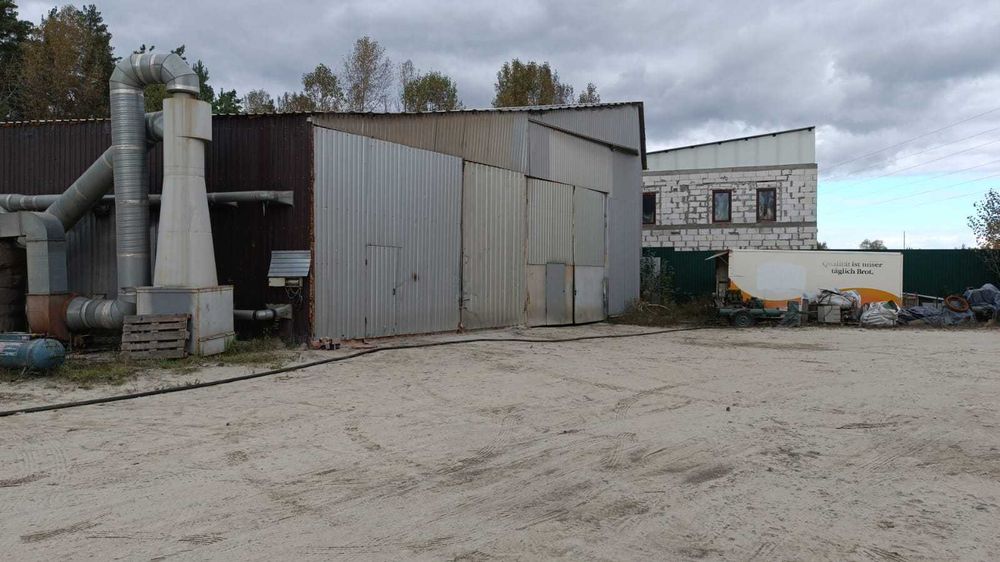 Производственная база с Участком 30 сот Киев 7км / Складские помещения