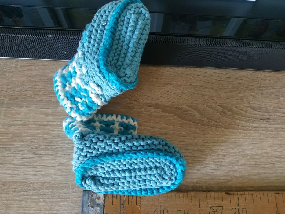 Продам детские вязаные носки, шерсть