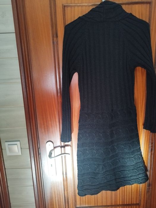 Vestidos pretos malha