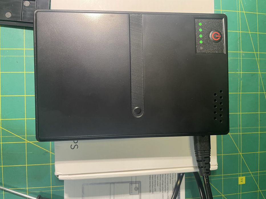 ИБП для роутеров DC1018L 5 В 9 В 12 В укомплектован аккумуляторами