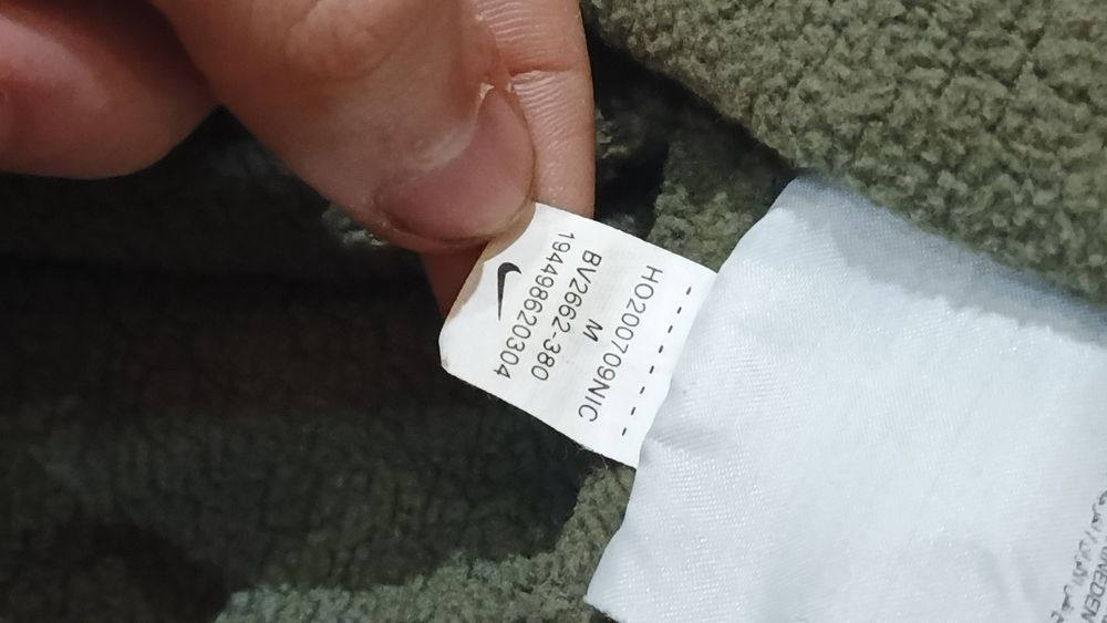 Свитшот Nike в хорошем состоянии