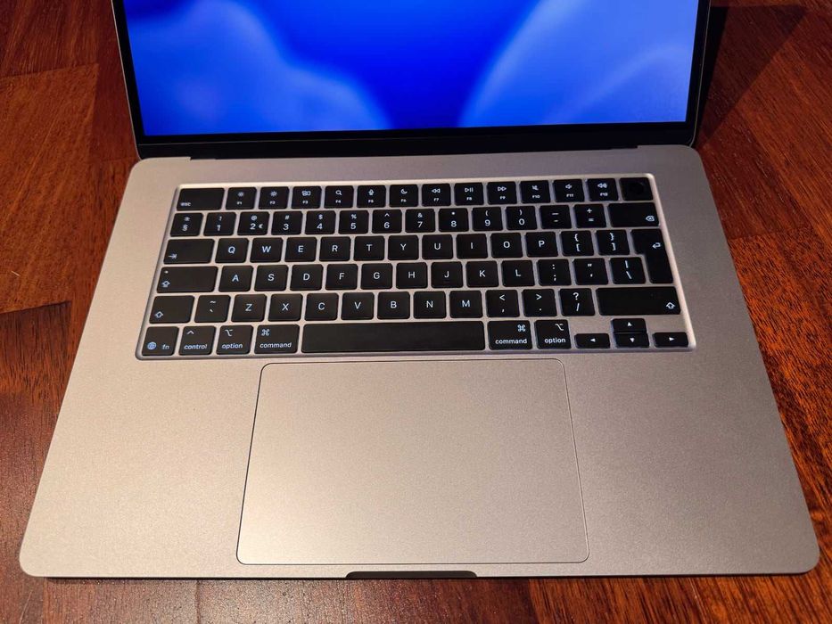 15” MacBook Air M4 16GB A3241 idealny prezent Gwarancja Apple