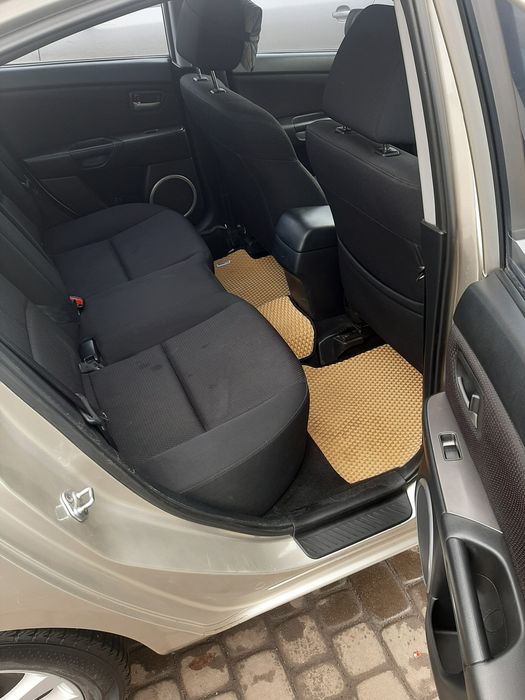 Продам авто Mazda 3