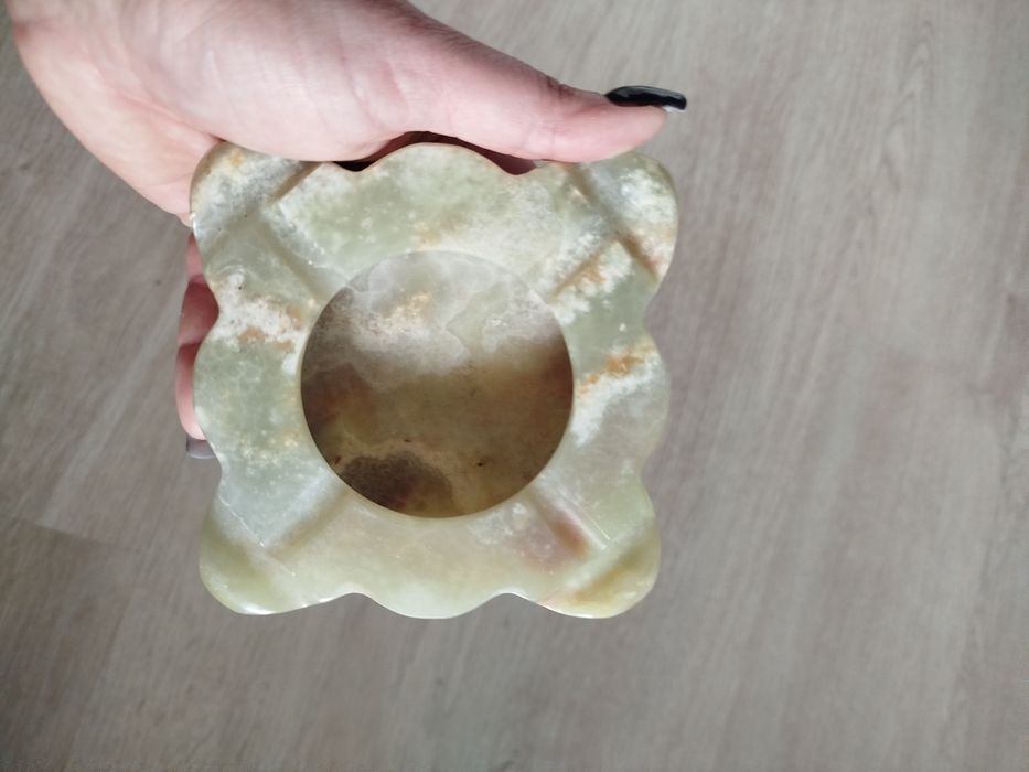 Попільничка з натурального каменю