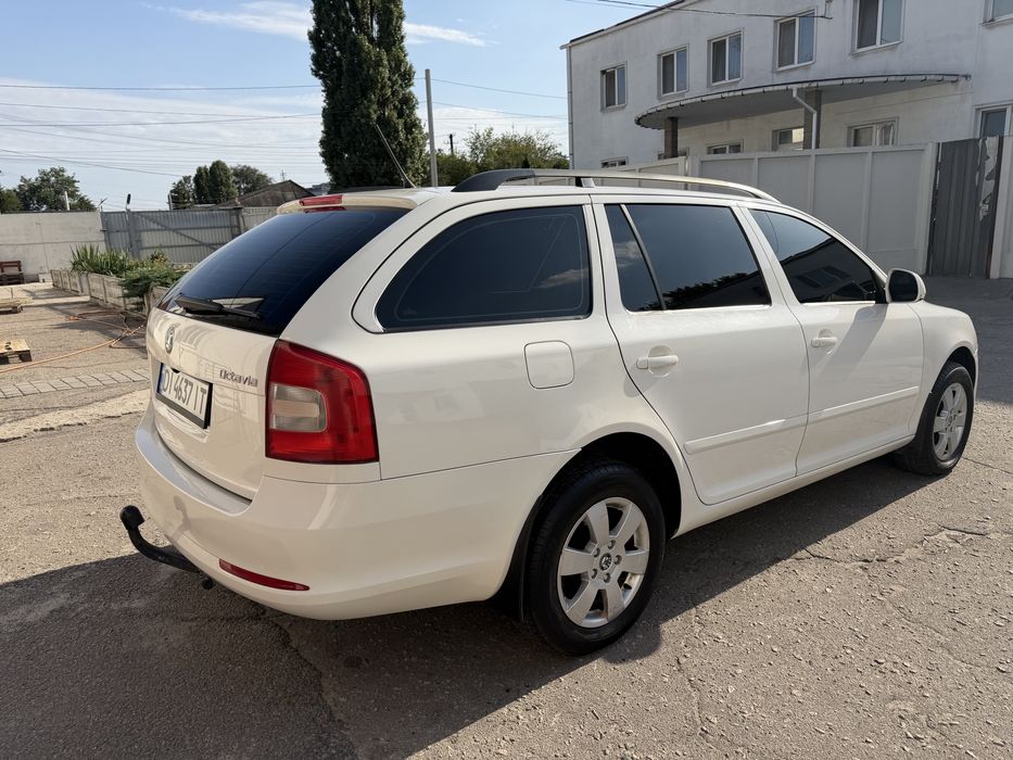 SKODA OCTAVIA 2012 VIN TMBHE61Z5C2148478 фото оголошення 8 з 22