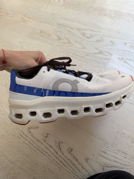 Cloudmonster Sneakers - On Running470728960797593602