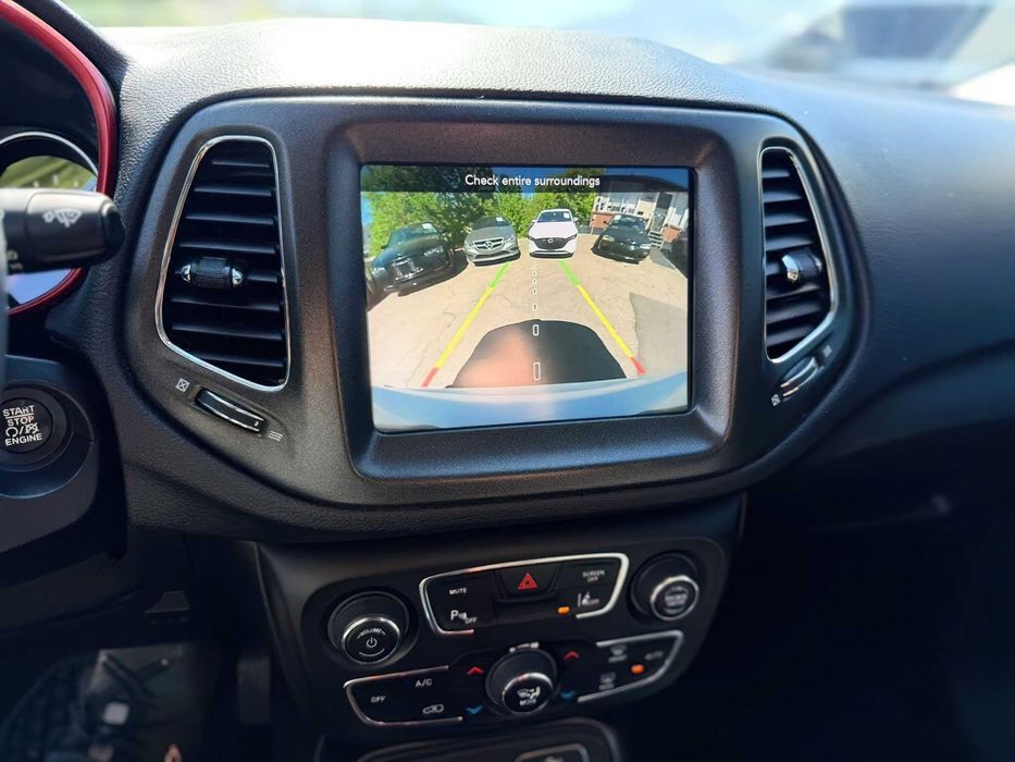 Jeep Compass      2021