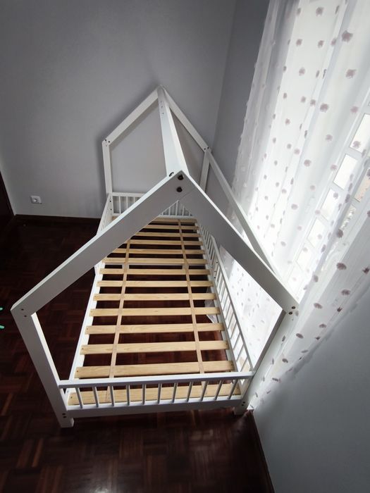 Cama Montessori / Casinha ZY Baby 190x90 cm – Branca