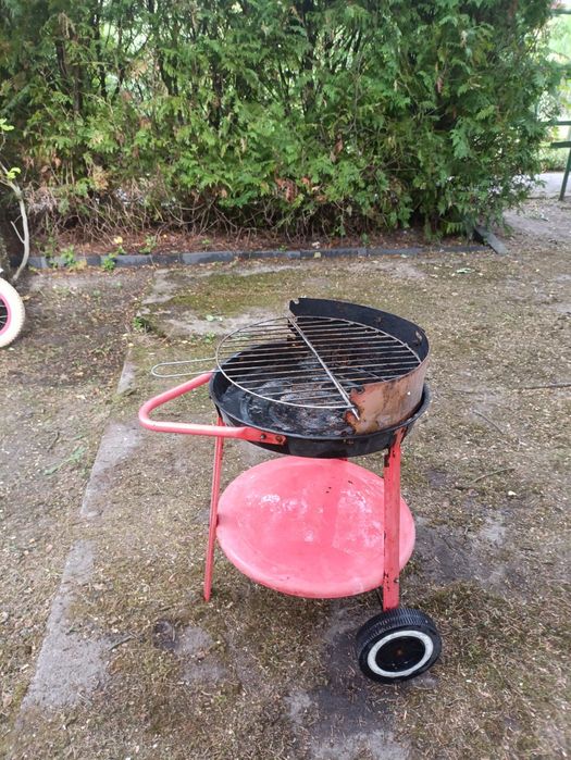 Grill    ogrodowy