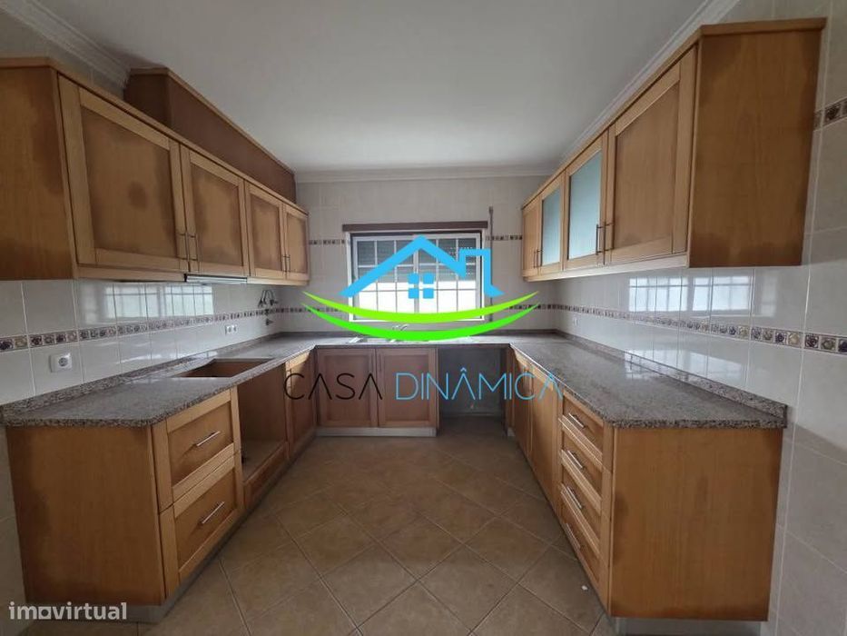 Moradia Como Nova, Nunca Habitada – Oportunidade em Alhadas