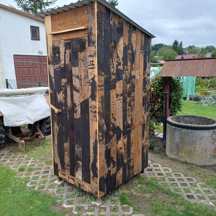 Toaleta na,dzialke ,budowe