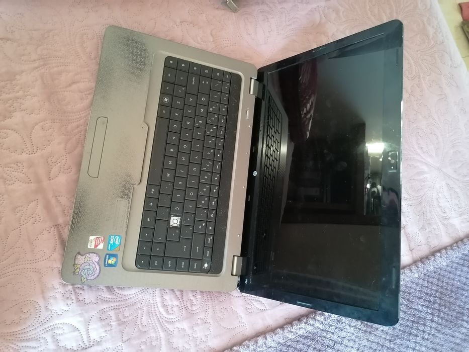 HP Laptop with 4GB RAM, Windows 764409516306049120