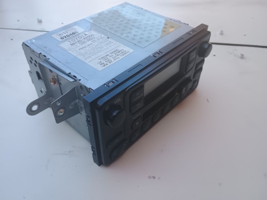 Radio samochodowe na kasetę Toyota RAV4 ll 00-05Rok