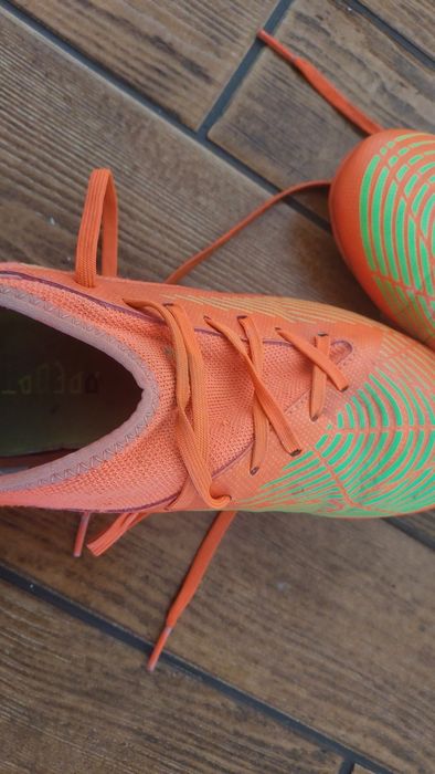 Korki marki adidas w rozmiarze 38