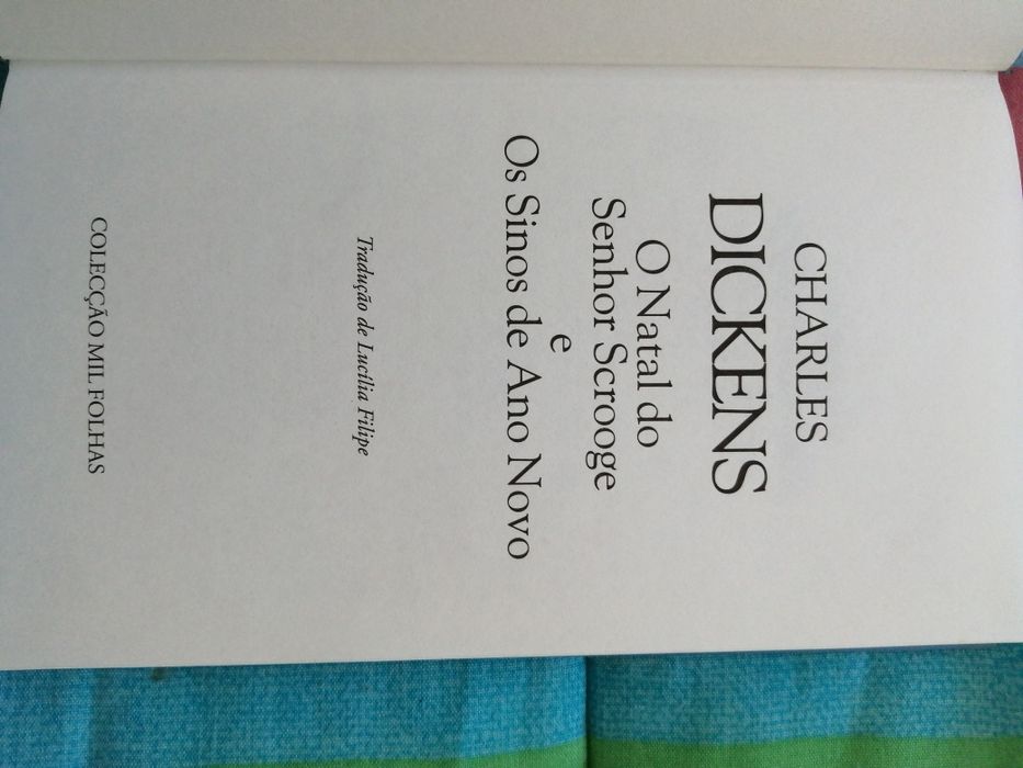 O Natal do Senhor Scrooge e os Sinos de Ano Novo - Charles Dickens