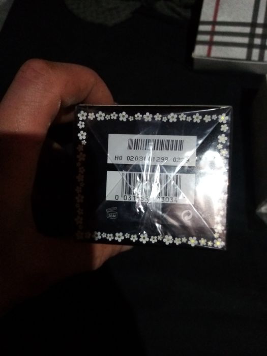 Sprzedam nowy perfum damski polecam