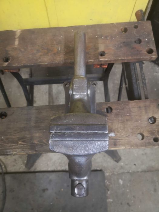 Imadło Ślusarskie HEUER Front 100mm / 9kg