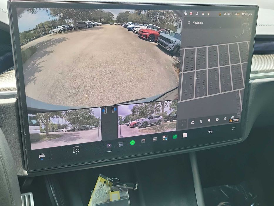 Tesla Model X      2022