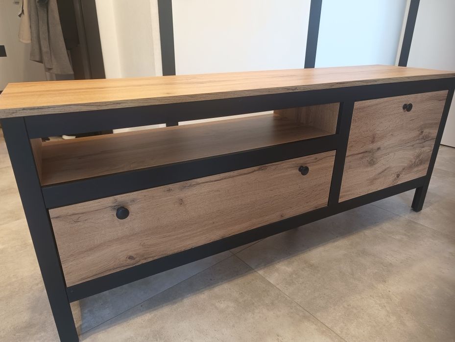 Sprzedam szafkę pod TV