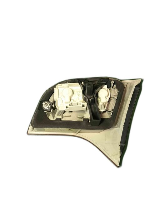 Farolim Esquerdo AUDI A4 B7 Avant 8E9945093 (OEM)