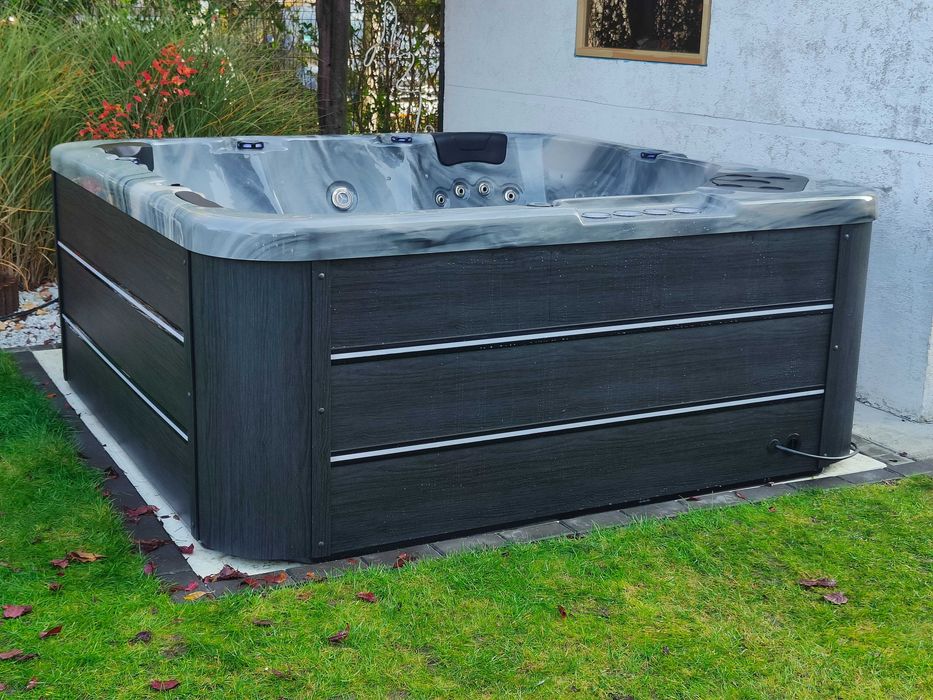 Jacuzzi ogrodowe - całoroczne , wanna spa ,