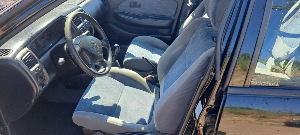 Nissan Almera 1.4 90cv Steel - Ar Condicionado