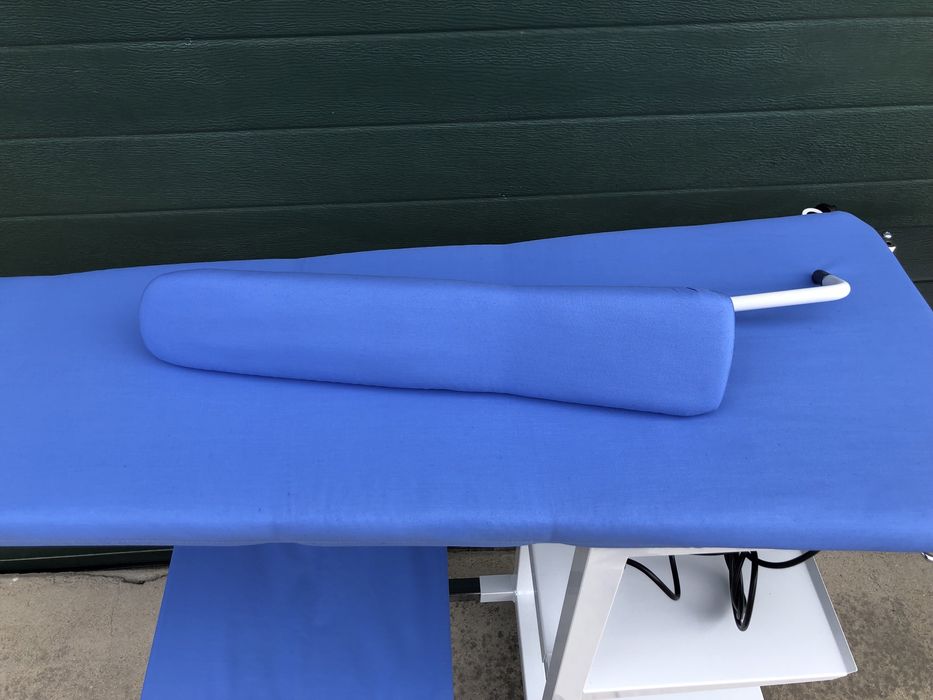 Tábua de engomar e caldeira profissionais