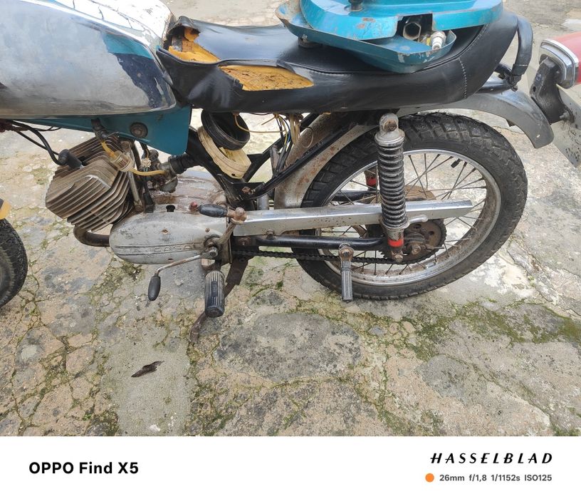 Mota Clássica Casal K182s 50cc de 1978 - Perfeita para Restauro