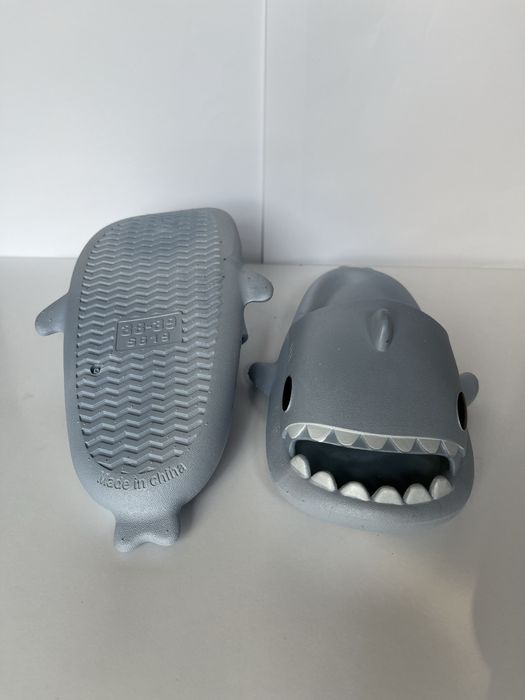 Klapki shark niebieskie