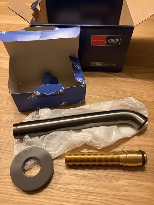 Grohe Essence wylewka wannowa brushed hard graphite 13449AL1