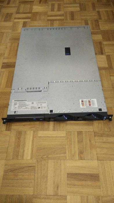 Servidor Rack IBM xSeries 335