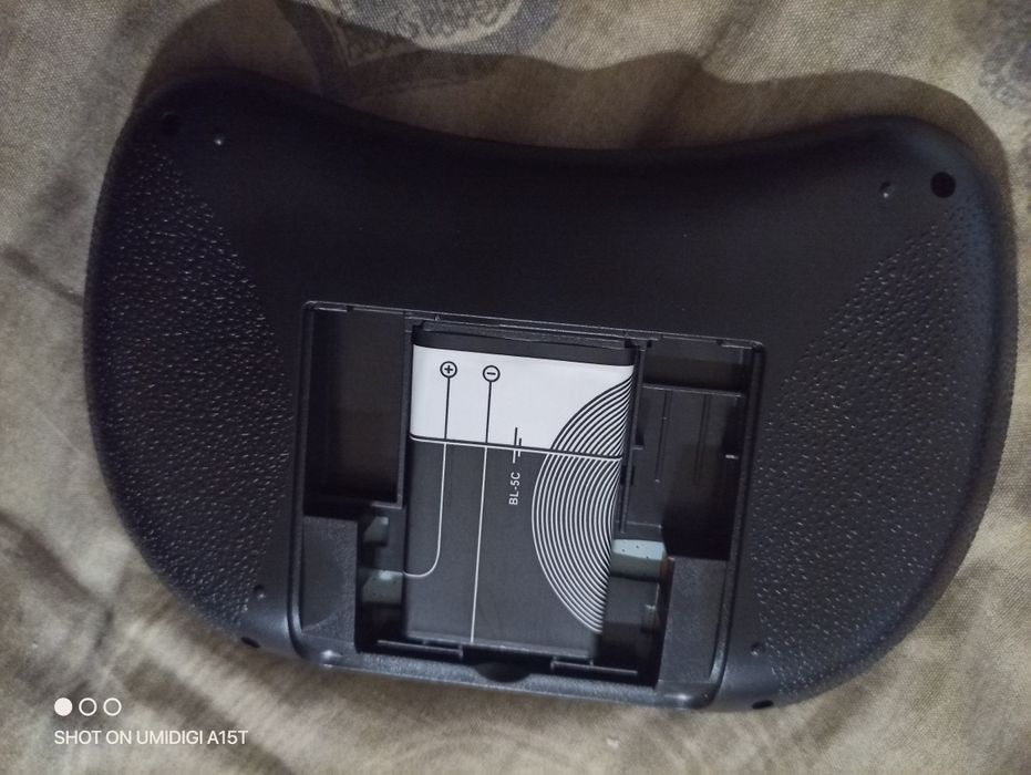 Продам клавіатуру бездротову