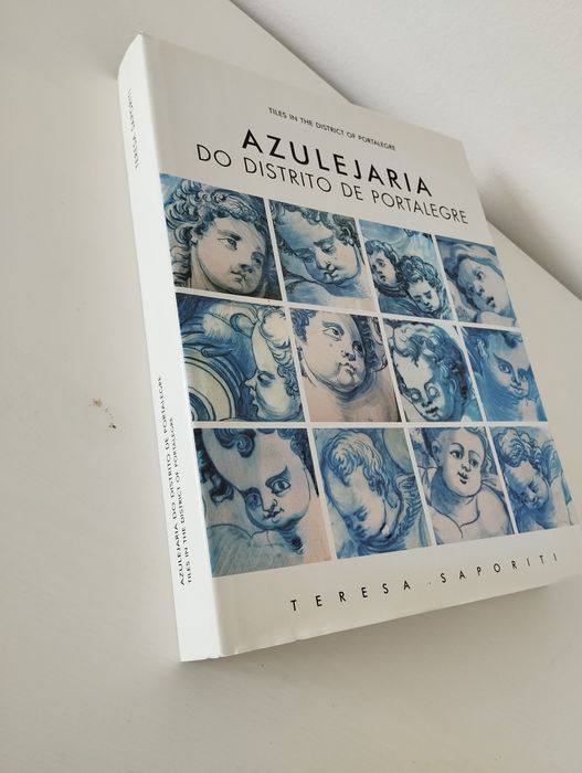 Livro Azulejaria do Distrito de Portalegre