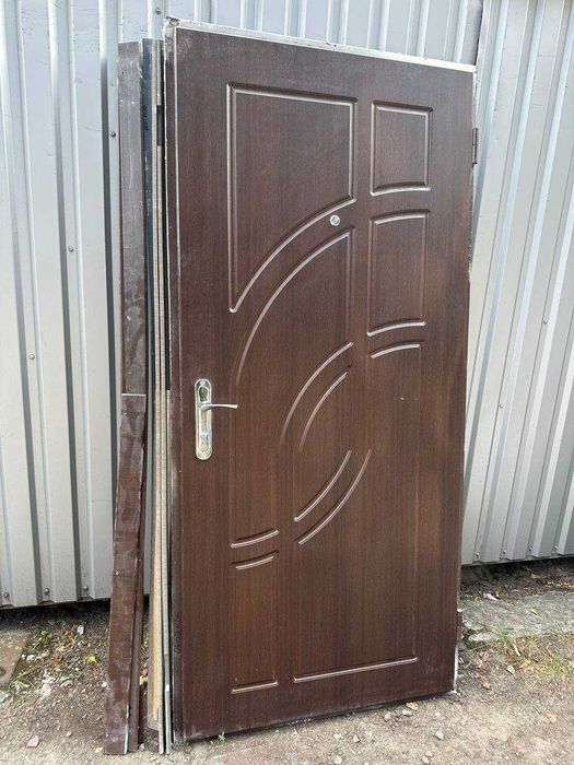 Двері вхідні з МДФ накладками 960х2090 | З Новобудови | Праві